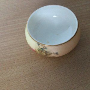 Antique vintage Royal Worcester miniature bowl pot